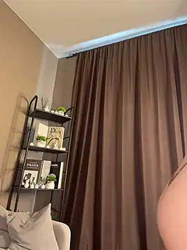 MaryFlare: απευ θείας συνομιλία ΧΧΧ