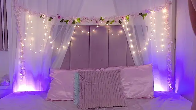 Julie_Bennet: онлайн-секс-чат