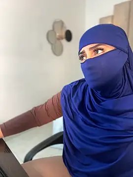 rashaaa_ live XXX chat