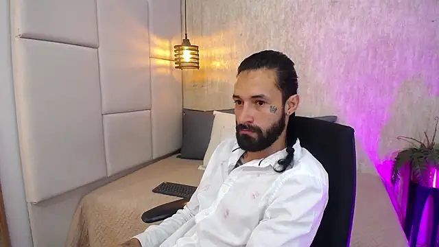 Hisoka_011 – Naživo XXX chat