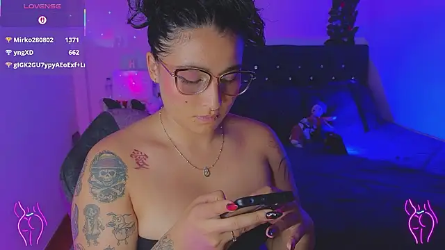 Pauilina's Live XXX Chat