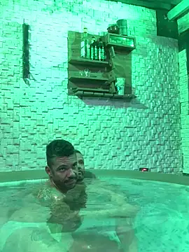 grossocalibre20 webkamerás műsora