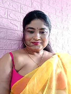 hornyriyanka's Webcam Show