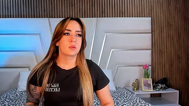 دردشة Xara_Shadow الجنسية المباشرة