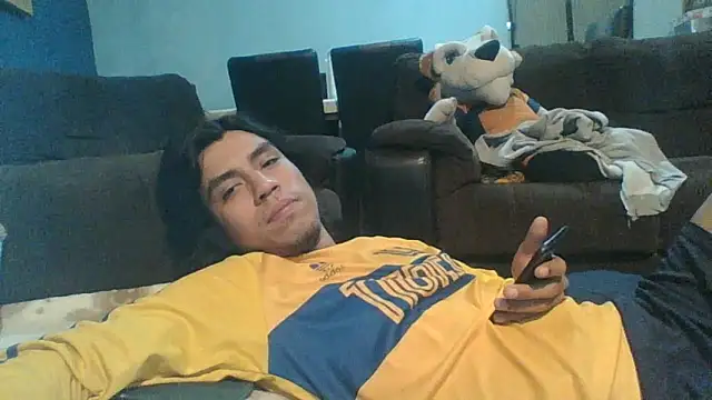 AlexAlejandro13's Live XXX Chat