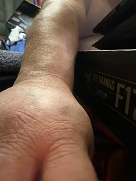 big_teddy98's Webcam Show