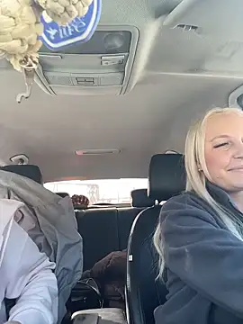 Chat +18 de MerlinDave ao vivo