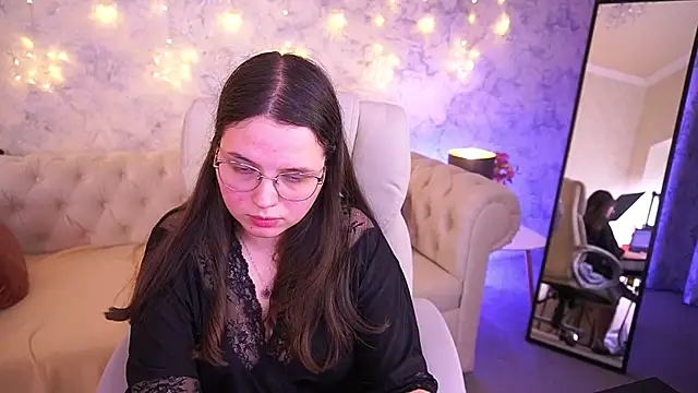 Chat +18 de SophieDreamss ao vivo