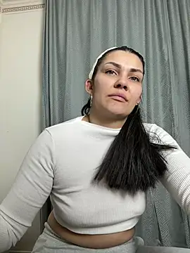 Chat +18 de MiaKiittyy ao vivo