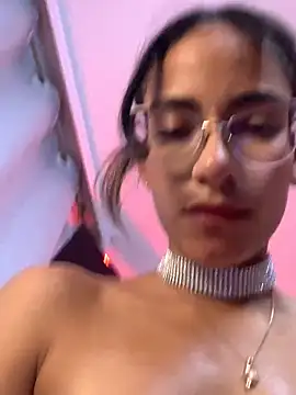 Chat +18 de elegant__rouse ao vivo