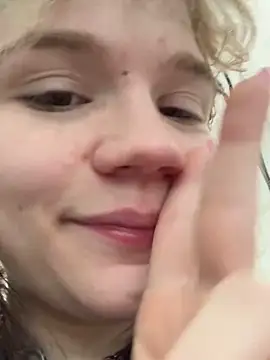 Chat +18 de Cutiepiespanks ao vivo