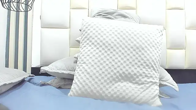 camila__herrera 即時 XXX 聊天