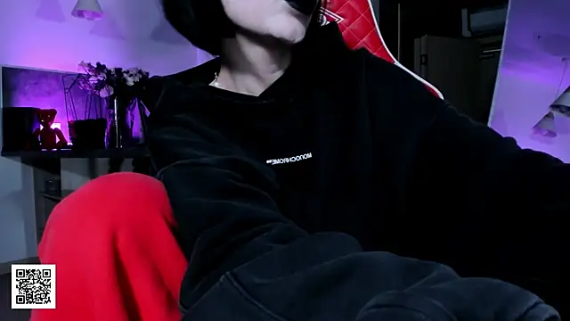 _Misha_Addams_: απευθείας συνομιλία ΧΧΧ