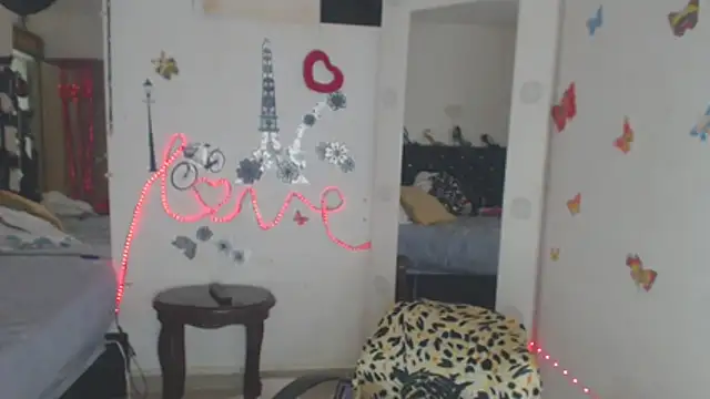 brigitht Adlı Modelin Canlı XXX Sohbeti