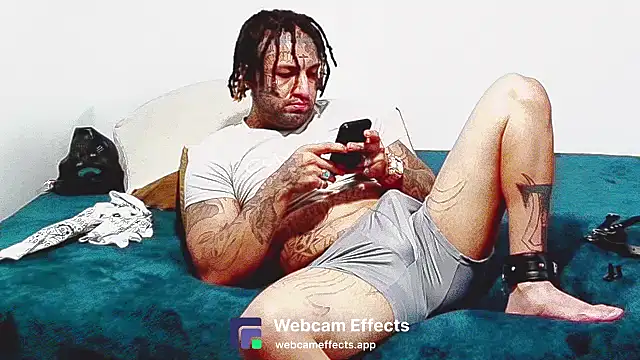 slutyboykrazy999's Live XXX Chat