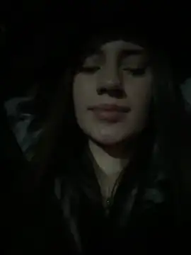 Isabella21_のライブXXXチャット