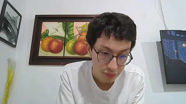 Kevintdx Adlı Modelin Canlı XXX Sohbeti