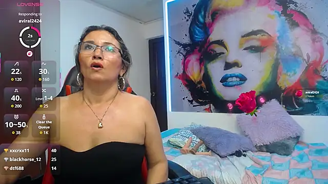 noelia_milf19's Live XXX Chat