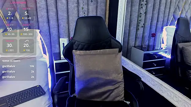 SkylerBloomm 现场XXX聊天