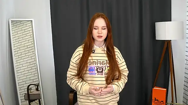 HollisStorer's Live XXX Chat