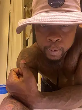 MidwestMandingo9 Adlı Modelin Canlı XXX Sohbeti