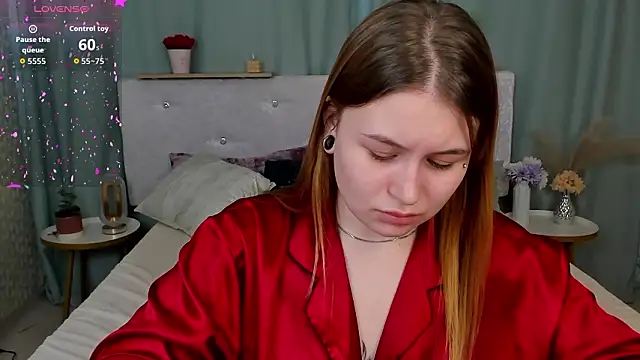 Chatroom XXX en direct de MilanaXHoney