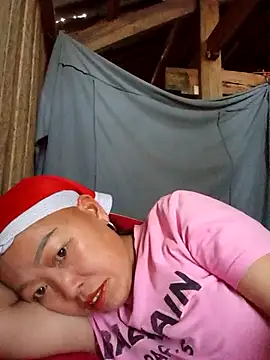 Pokazy przed kamerką – Agnes-baby