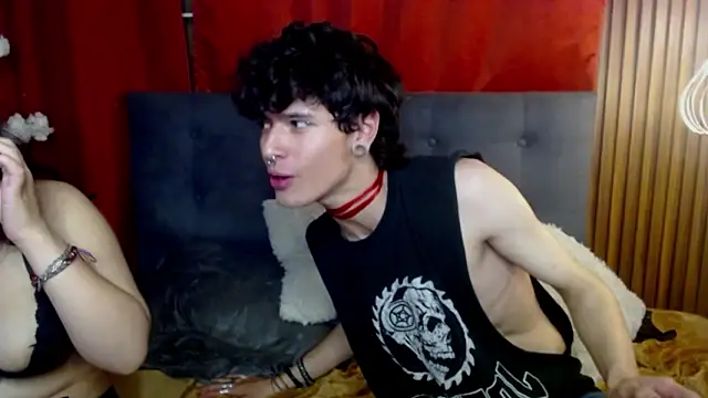 moonandzuko's Webcam Show