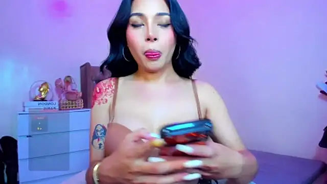 AmandaWilde 网络视讯表演