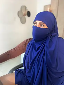 XXX chat uživo modela rashaaa_