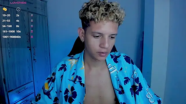 tylernova 网络视讯表演