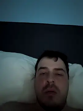 CuteMan33 live XXX chat