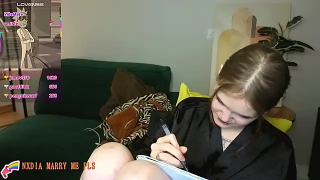 Dilara_xBaby: онлайн-секс-чат