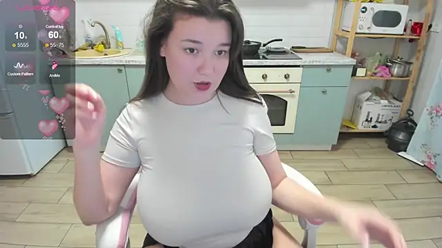 Chat +18 de LinaElasm ao vivo