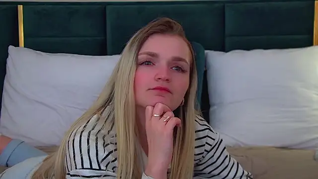 AnnyRaii – Live XXX-chat