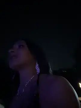 Chat +18 de FerrariFrench ao vivo