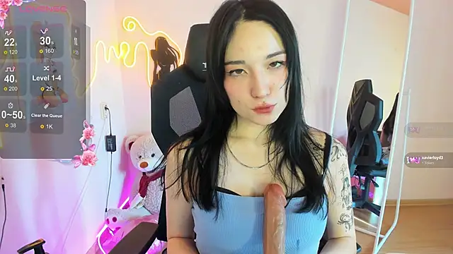 AliceeinWonderlanddd's Live XXX Chat