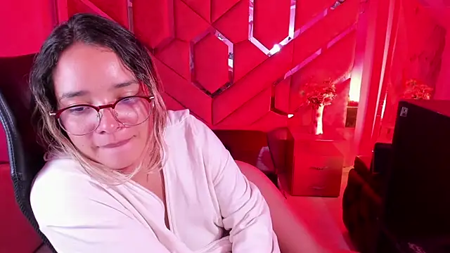 Olivia_Fox69 Adlı Modelin Canlı XXX Sohbeti