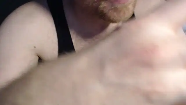 DaddyRyan1996: онлайн-секс-чат