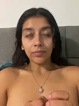 BrittanyDiaz: онлайн-секс-чат