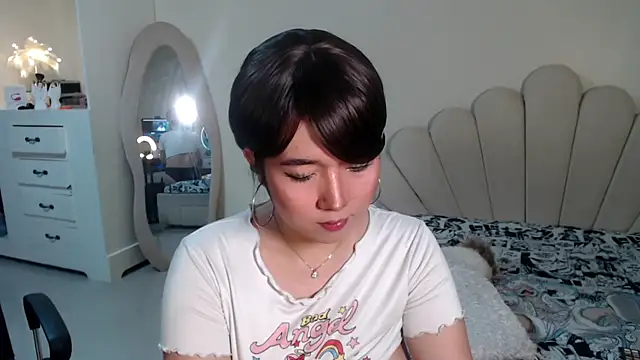 KateMadness: διαδικτυακό σόου στην κάμερα