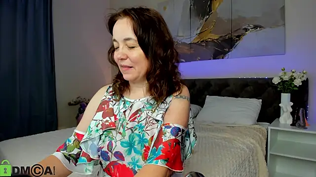 دردشة Kira_Adler الجنسية المباشرة