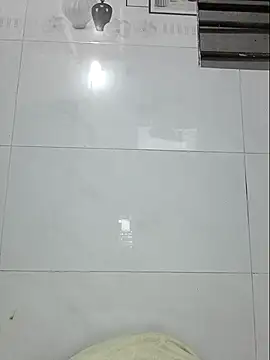 Shine_Mai Adlı Modelin Canlı XXX Sohbeti