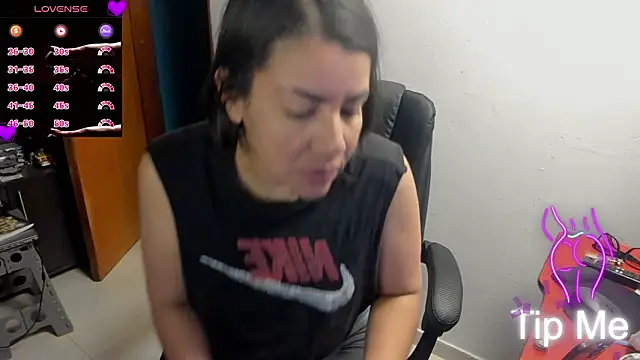 Chat XXX Live peanut_tangerine