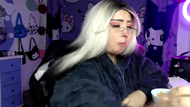 XXX chat uživo modela lussyevans24