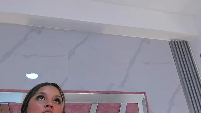 دردشة Wonderkloe_ الجنسية المباشرة