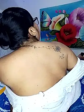 دردشة Angelly_ricura الجنسية المباشرة