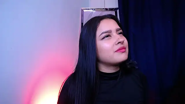 Chat XXX ao vivo de Emilyy05_