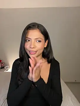 Hermosa_Queen's Live XXX Chat