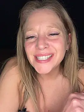 MissyLovelace webcam show